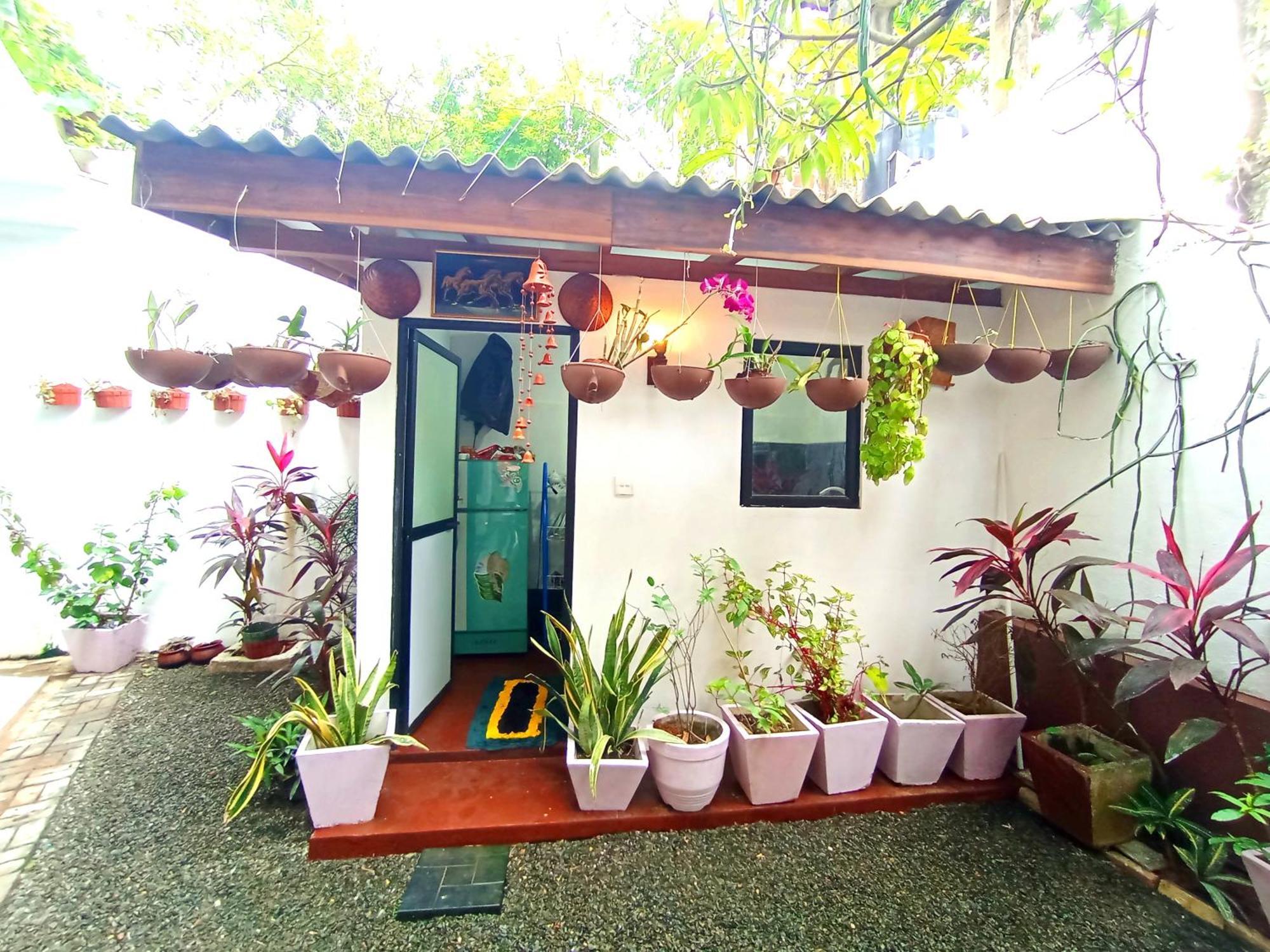 Ramesh Guesthouse Mirissa Exterior foto